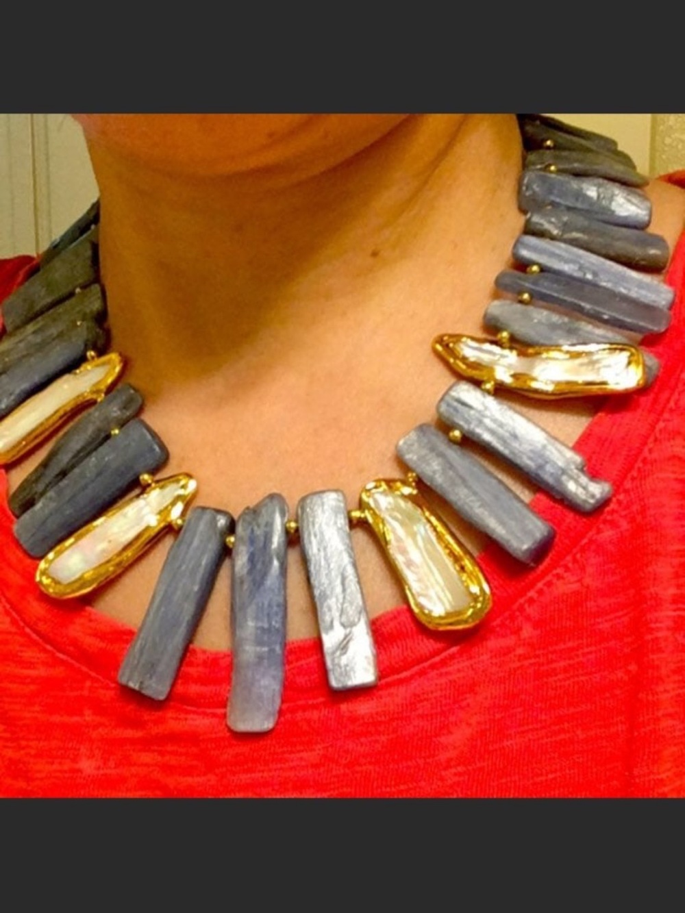 Kaaynite store with mother pearl necklace